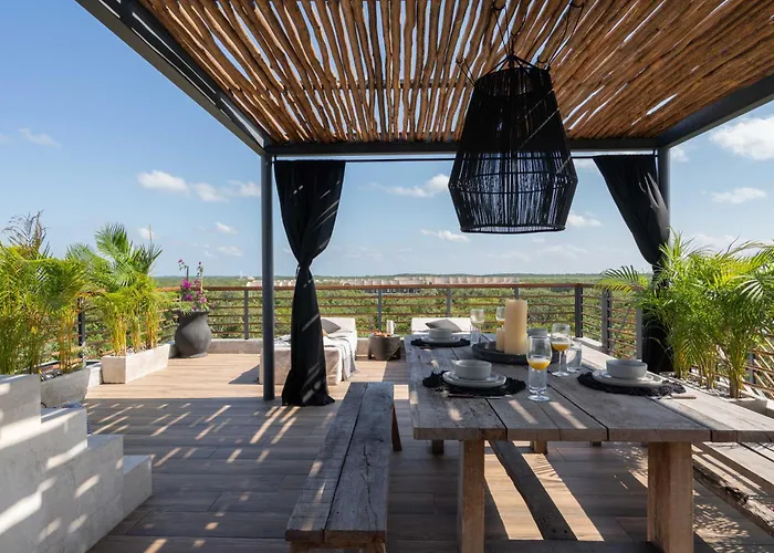 Amazing Penthouse Private Pool Close To Apartment